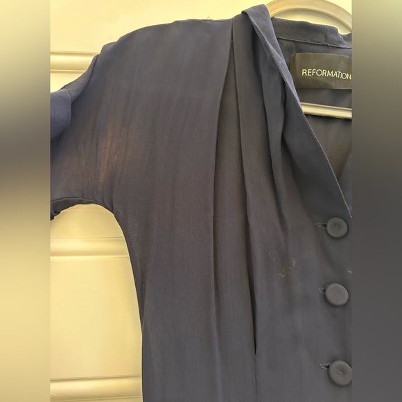 Reformation navy mini dress with built-in shorts size XS - Picture 4 of 6